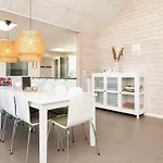 5 Star Holiday Home In Glesborg *