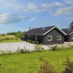 5 Star Holiday Home In Glesborg *