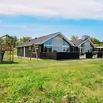 בית נופש 5 Star Holiday Home In Glesborg