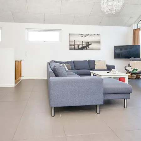 20 Person In Holiday home