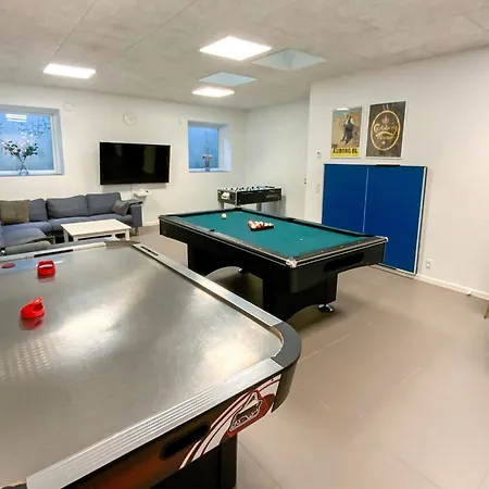 20 Person In Holiday home