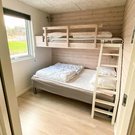 20 Person In Tatil Evi