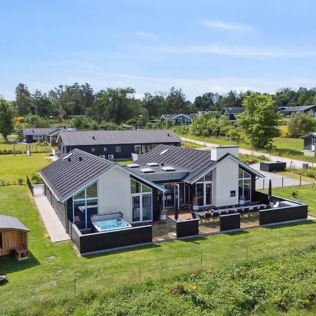 Tatil Evi 20 Person In